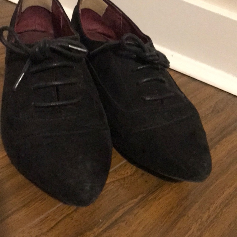(3/$30) Satin-finish Aldo black flat dress shoes - Picture 5 of 5